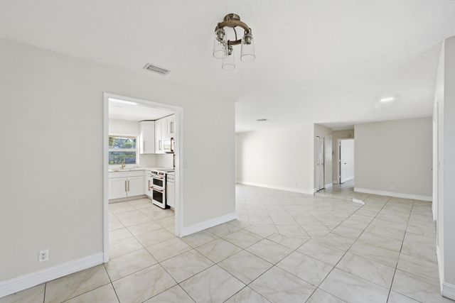 1430 NW 73RD Avenue NW, Plantation, FL 33313
