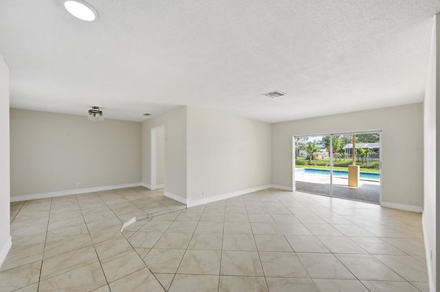 1430 NW 73RD Avenue NW, Plantation, FL 33313