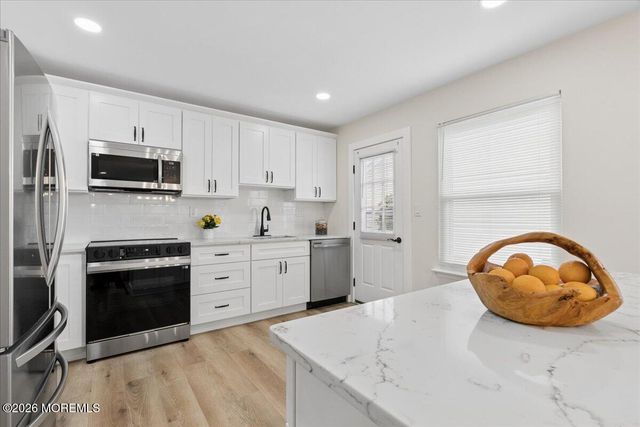 15 Frilham Lane, Manchester, NJ 08759