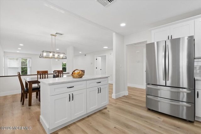 15 Frilham Lane, Manchester, NJ 08759