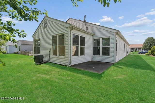 15 Frilham Lane, Manchester, NJ 08759