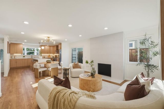 250 Alexander Avenue, Redwood City, CA 94061