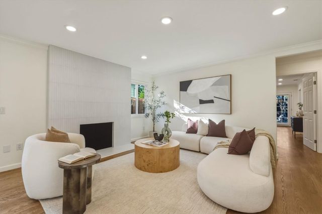 250 Alexander Avenue, Redwood City, CA 94061