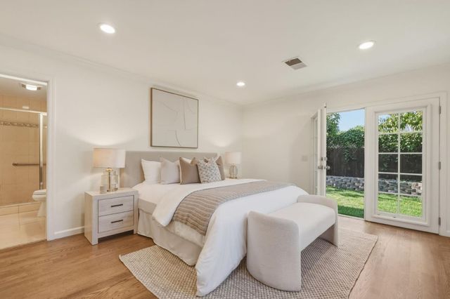 250 Alexander Avenue, Redwood City, CA 94061