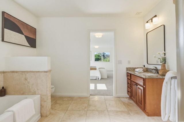 250 Alexander Avenue, Redwood City, CA 94061