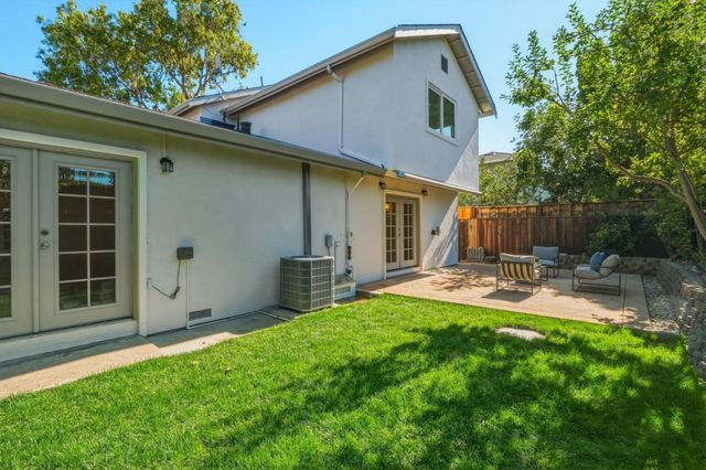 250 Alexander Avenue, Redwood City, CA 94061
