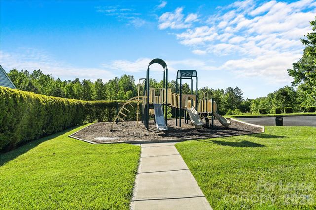 1459 Moss Creek Drive, Harrisburg, NC 28075