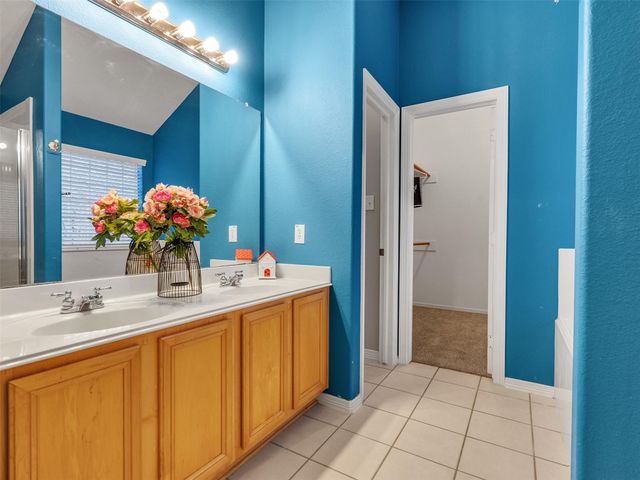 218 Silverbrook Lane, Dickinson, TX 77539