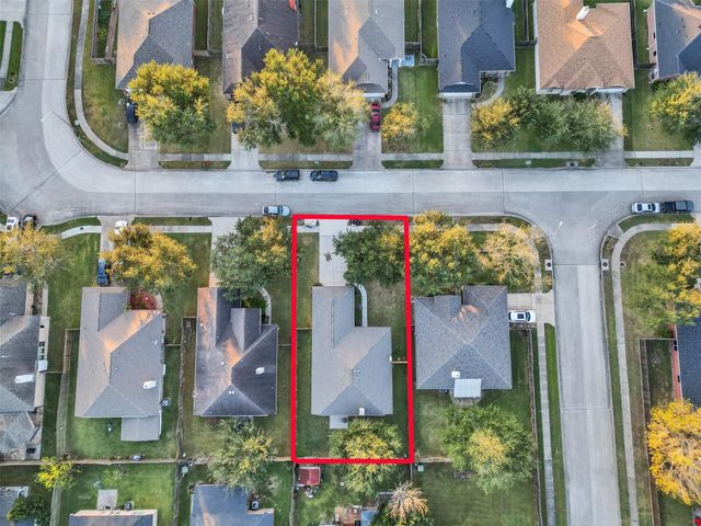 218 Silverbrook Lane, Dickinson, TX 77539