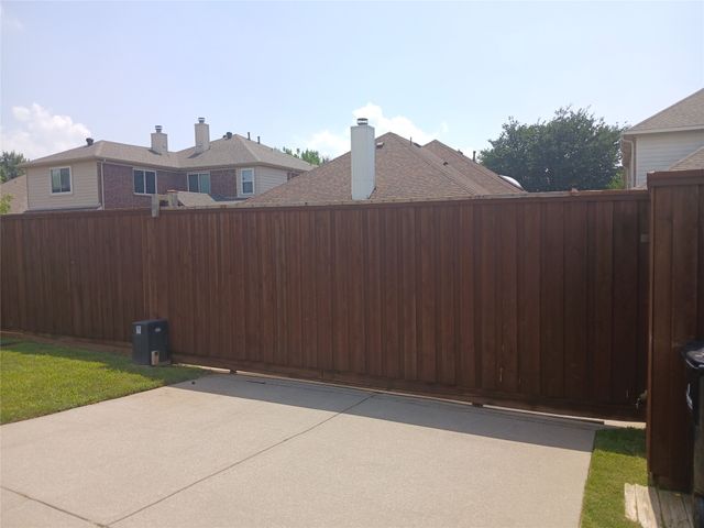 12591 Red Hawk Drive, Frisco, TX 75033