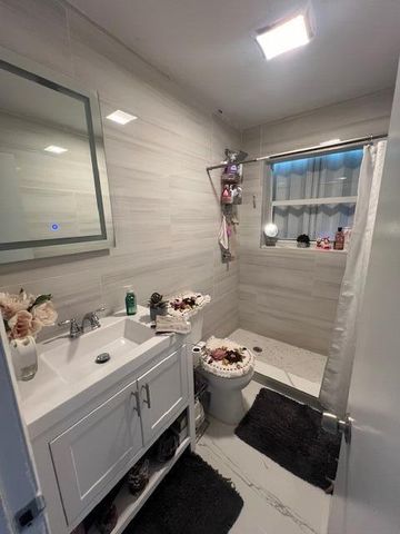 106 NW 12TH Avenue 1-2, Dania Beach, FL 33004