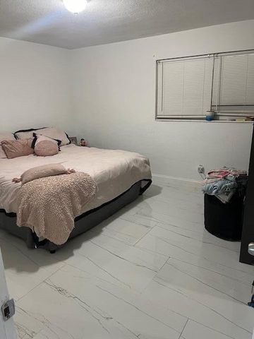 106 NW 12TH Avenue 1-2, Dania Beach, FL 33004