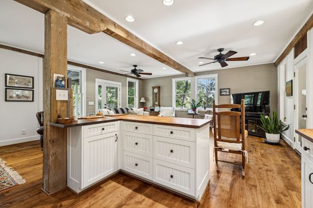 2064 Old Hillsboro Rd, Franklin, TN 37064