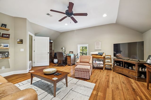 2064 Old Hillsboro Rd, Franklin, TN 37064