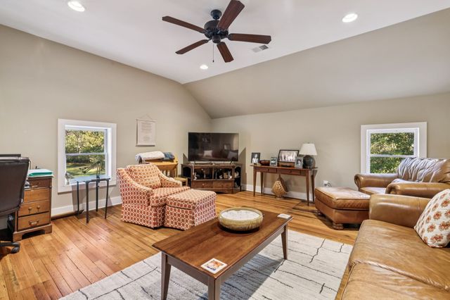 2064 Old Hillsboro Rd, Franklin, TN 37064