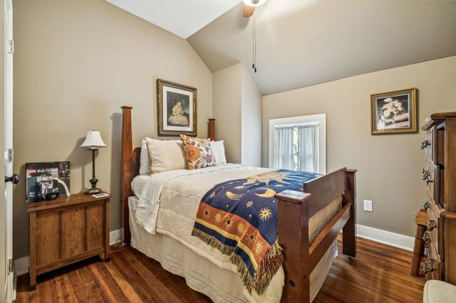 2064 Old Hillsboro Rd, Franklin, TN 37064