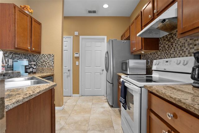 3648 SANDHILL CRANE DRIVE, Lakeland, FL 33811