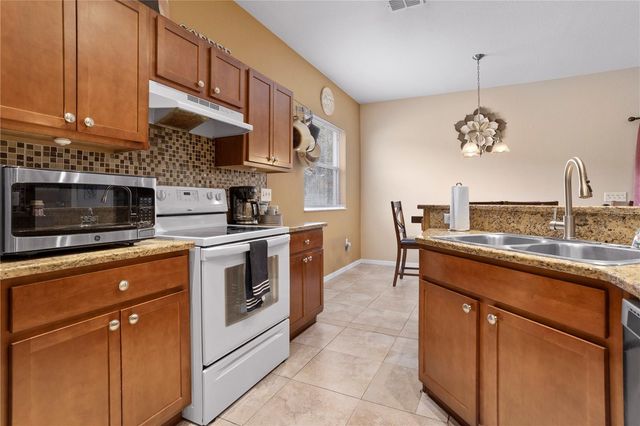 3648 SANDHILL CRANE DRIVE, Lakeland, FL 33811