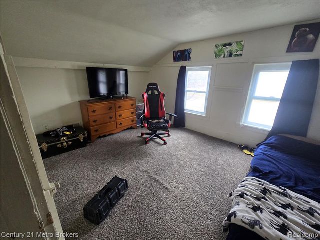 5638 N Lake Road, Columbiaville, MI 48421