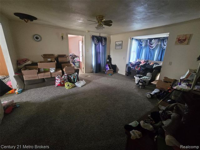 5638 N Lake Road, Columbiaville, MI 48421