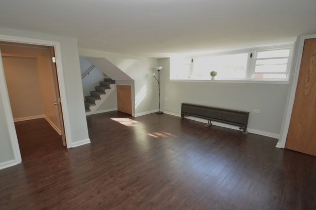 10332 Elizabeth Street Garden, Westchester, IL 60154