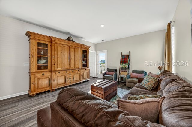 262 Holiday St, Ridgeland, SC 29936