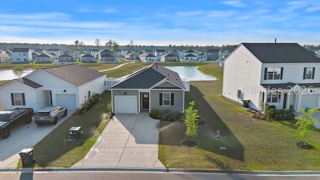 262 Holiday St, Ridgeland, SC 29936