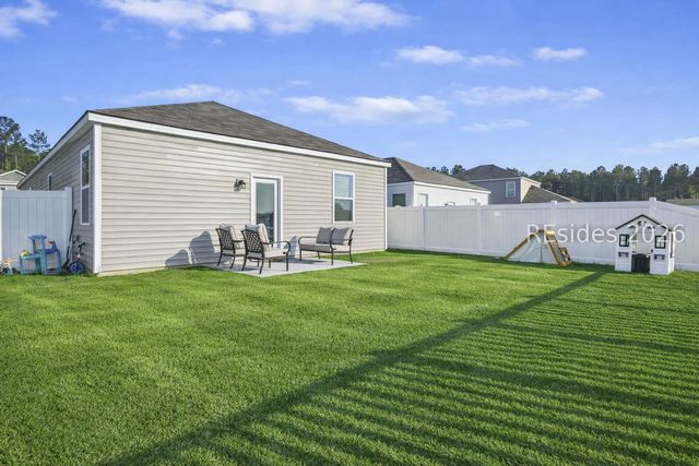 262 Holiday St, Ridgeland, SC 29936