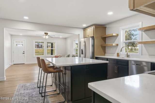 3430 Hodgenville Rd, Elizabethtown, KY 42701