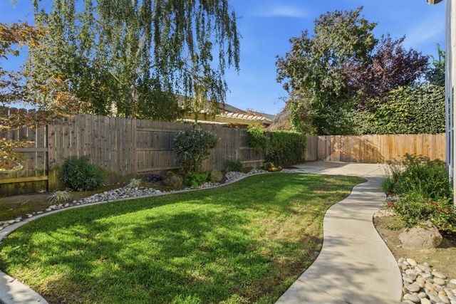 2048 Snowbird Dr, Lodi, CA 95242