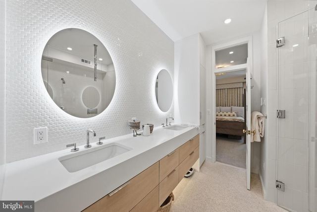 2806 27TH ST NW, Washington, DC 20008