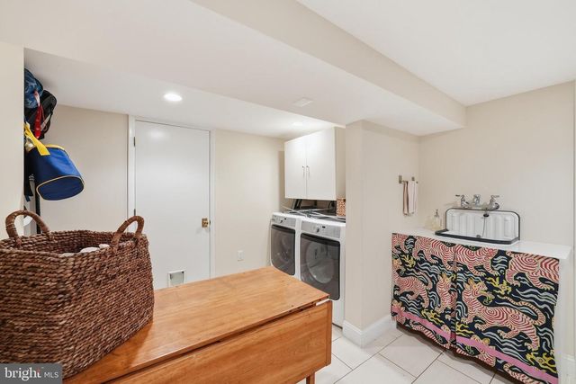 2806 27TH ST NW, Washington, DC 20008