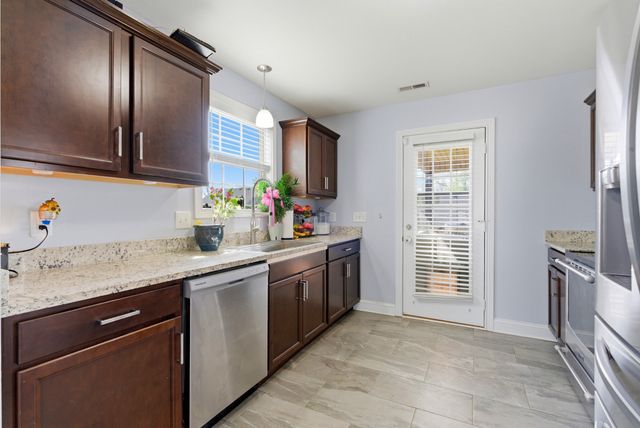 161 Ambridge St, Oak Grove, KY 42262