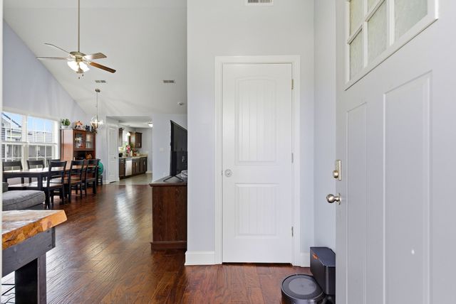 161 Ambridge St, Oak Grove, KY 42262