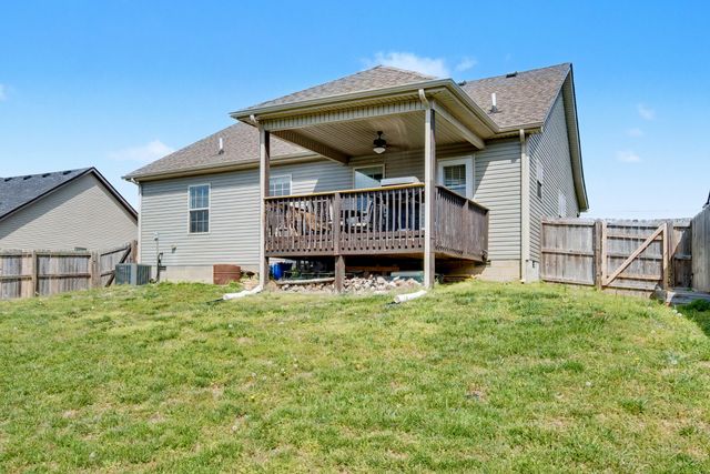 161 Ambridge St, Oak Grove, KY 42262