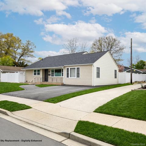 17 Grant Street, Roosevelt, NY 11575