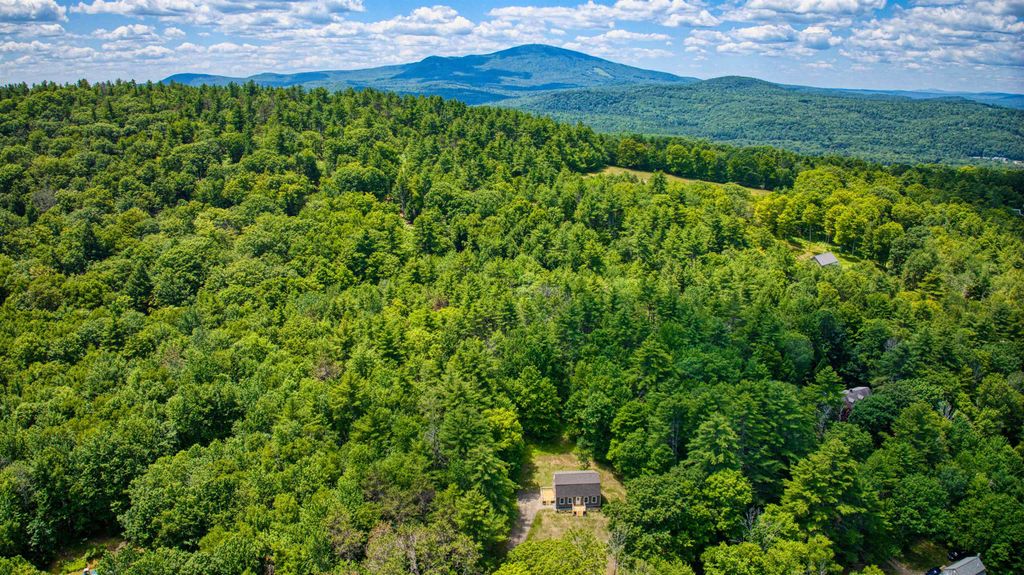 491 Raccoon Hill Road, Salisbury, NH 03268