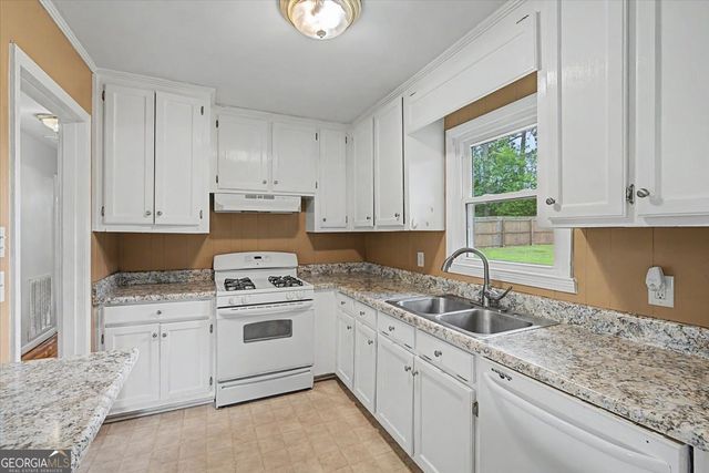 202 Plantation Avenue, Cedartown, GA 30125