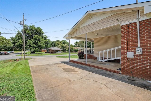 202 Plantation Avenue, Cedartown, GA 30125