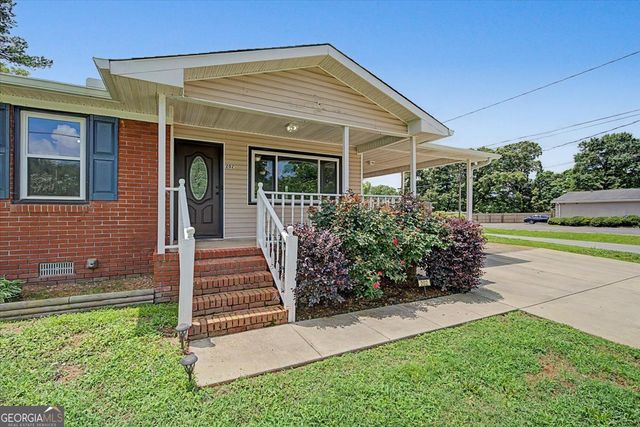 202 Plantation Avenue, Cedartown, GA 30125