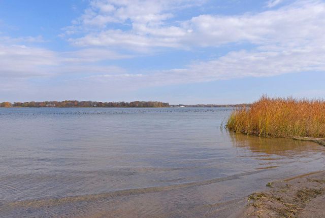 4172 Summit Lane, White Bear Twp, MN 55110