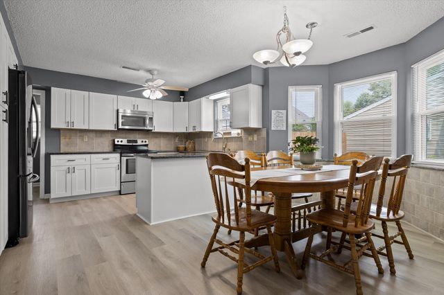 1299 Greenbrook Lane, Hixson, TN 37343
