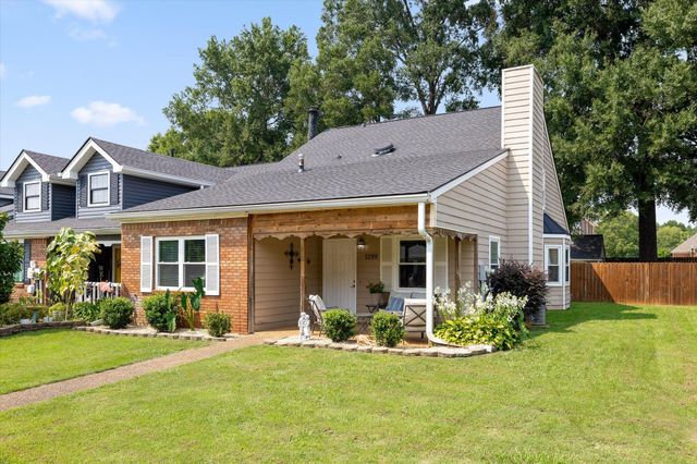 1299 Greenbrook Lane, Hixson, TN 37343