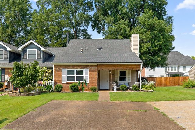 1299 Greenbrook Lane, Hixson, TN 37343