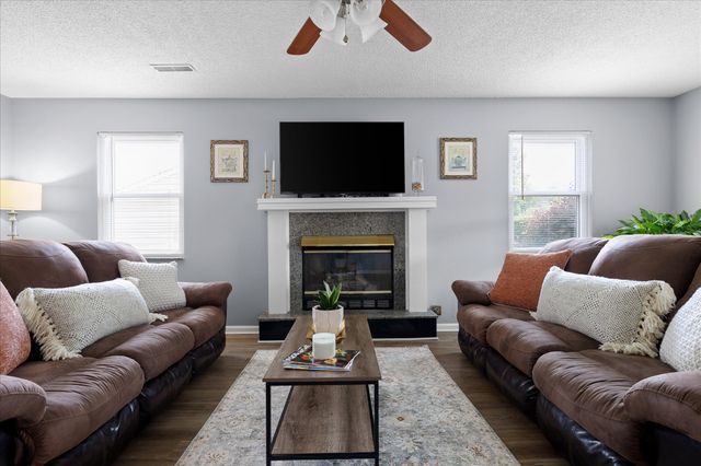 1299 Greenbrook Lane, Hixson, TN 37343