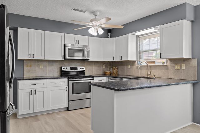 1299 Greenbrook Lane, Hixson, TN 37343