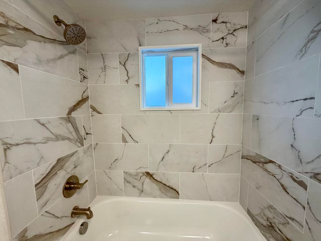 2144 White Avenue, Klamath Falls, OR 97601