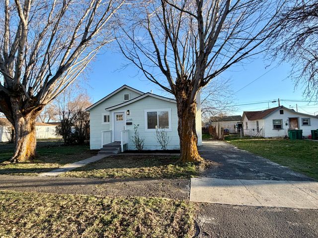 2144 White Avenue, Klamath Falls, OR 97601