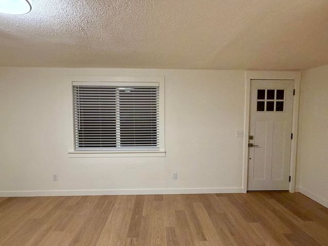 2144 White Avenue, Klamath Falls, OR 97601