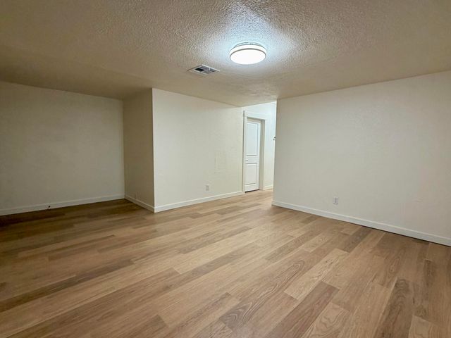 2144 White Avenue, Klamath Falls, OR 97601